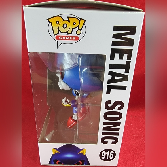 Metal sonic funko # 916 (nib) with pop protector - Picture 5 of 7